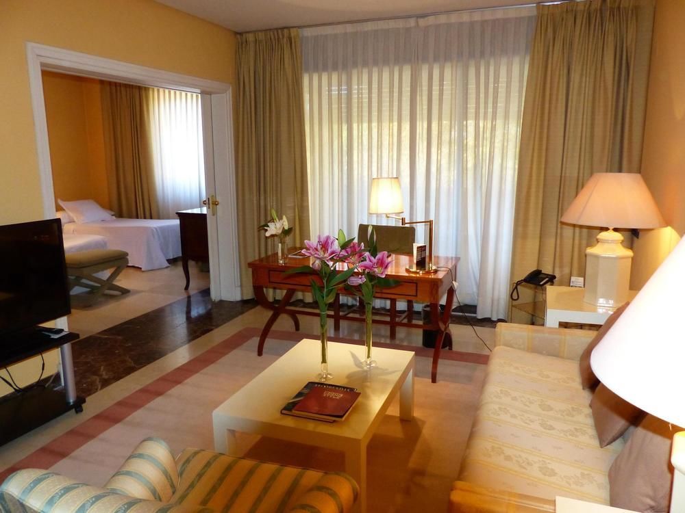 La Moraleja Hotel Alcobendas Ngoại thất bức ảnh